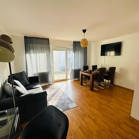 Sonnige, Zentralgelegene *